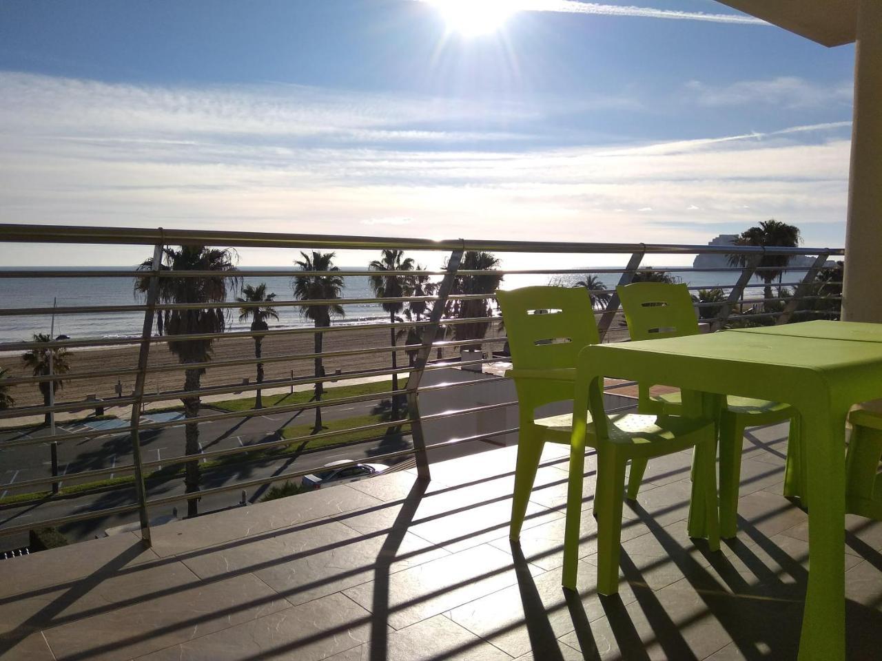 Apartamentos Deluxe Playa Norte เพนิสโคลา ภายนอก รูปภาพ